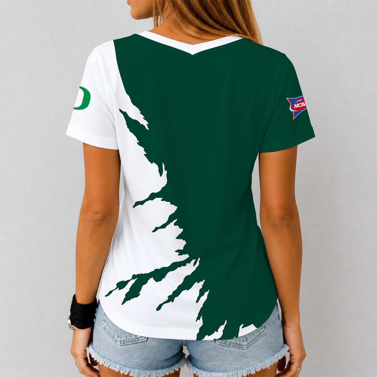 [MEGA SALE] MAKE IT PERSONAL NCAA FBS14 OGD OREGON DUCKS V-NECK FEMALE SHIRT